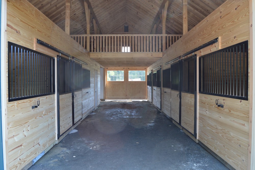 Custom barn in Scottsville, VA