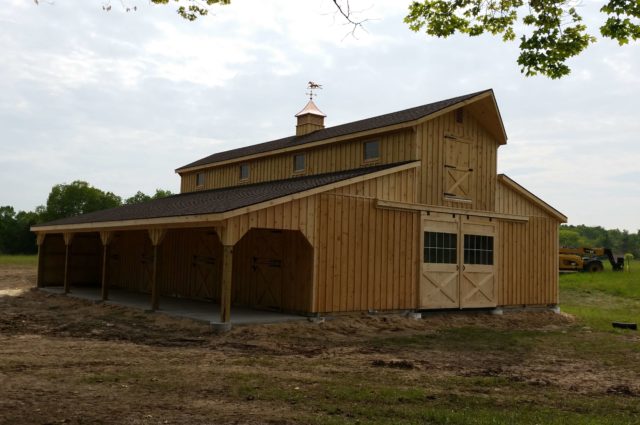 modular barn and lean to