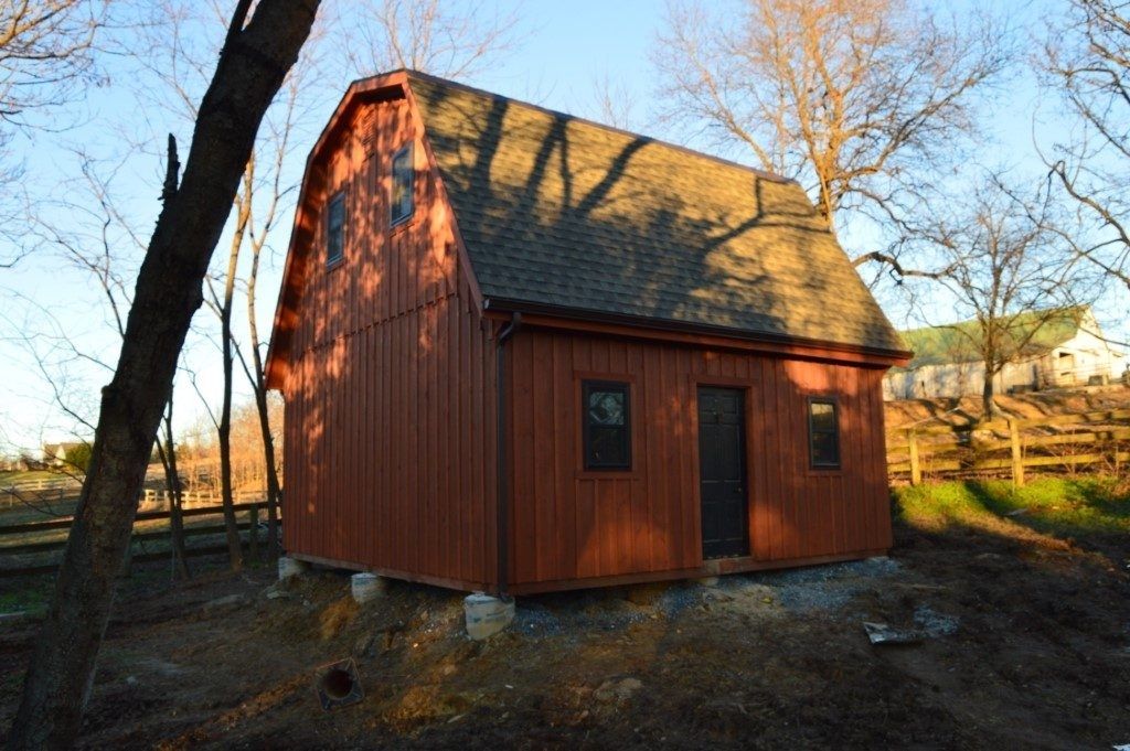 Little barn with loft